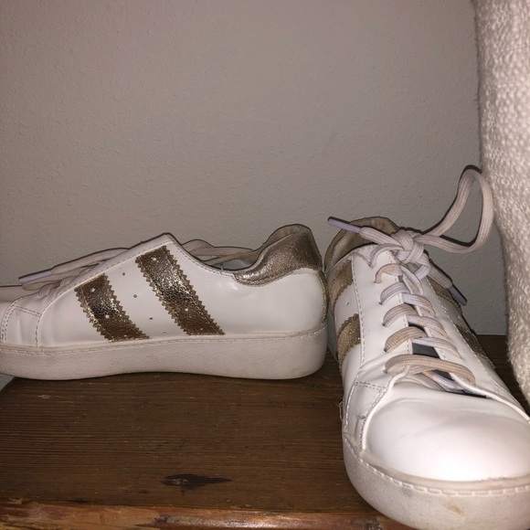 CCOCCI Sneakers - Picture 4 of 5